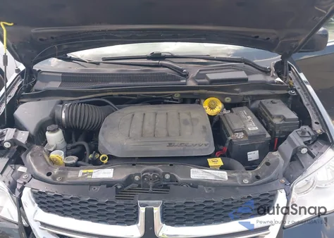 2019 Dodge Grand Caravan Sxt z USA, uszkodzony, nr VIN 2C4RDGCG4KR776802